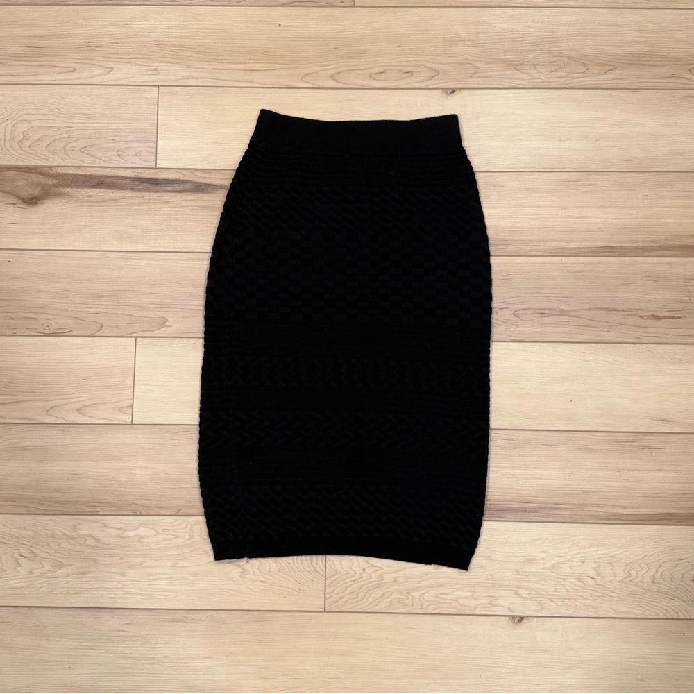 Kendall & Kylie Black Midi Pencil Skirt for Cocktail